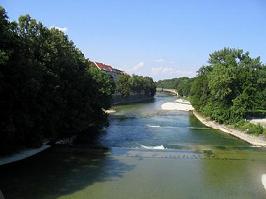 Isar river Munich tourist information 